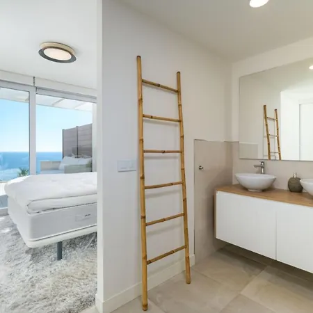 Apartment Luxury Boho Penthouse W/jacuzzi *
